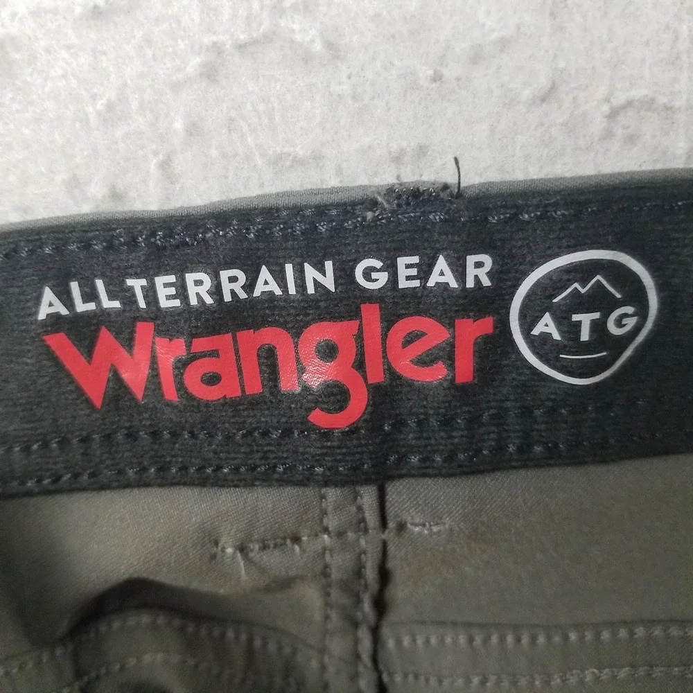Wrangler All Terrain Gear ATG Pants Mens 36x34 Gray Nylon Hiking Stretch Outdoor